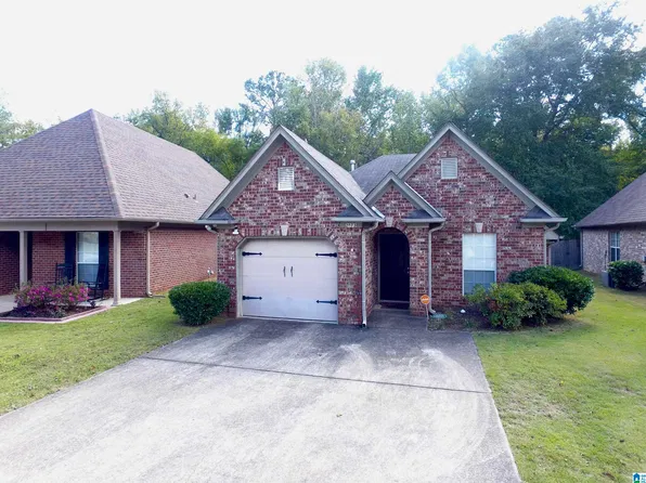 2073 Willow Glenn Dr, Birmingham, AL 35215
