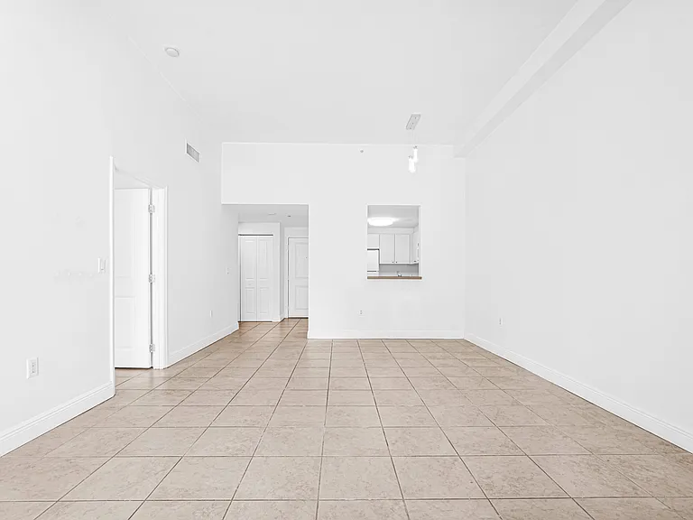 1250 S Miami Ave #812 — Photo 12