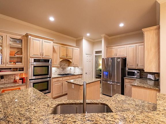 3rd image of 3105 Andrew Ct