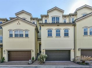 15 Armand Shore Dr, Houston, TX 77058