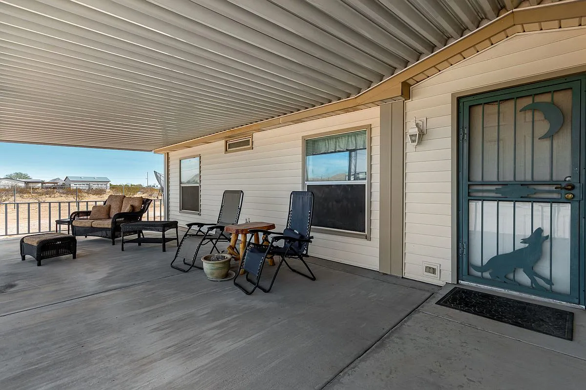 3 bed, 2.0 bath, 1921 sqft, $1,750 — Photo 4