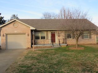 1727 Queens Way Ct, Owensboro, KY 42301