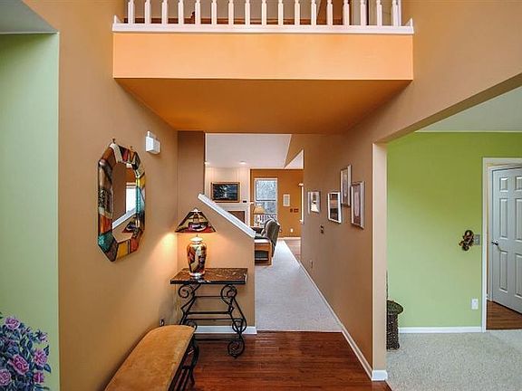 4th image of 1583 Courtney Ct