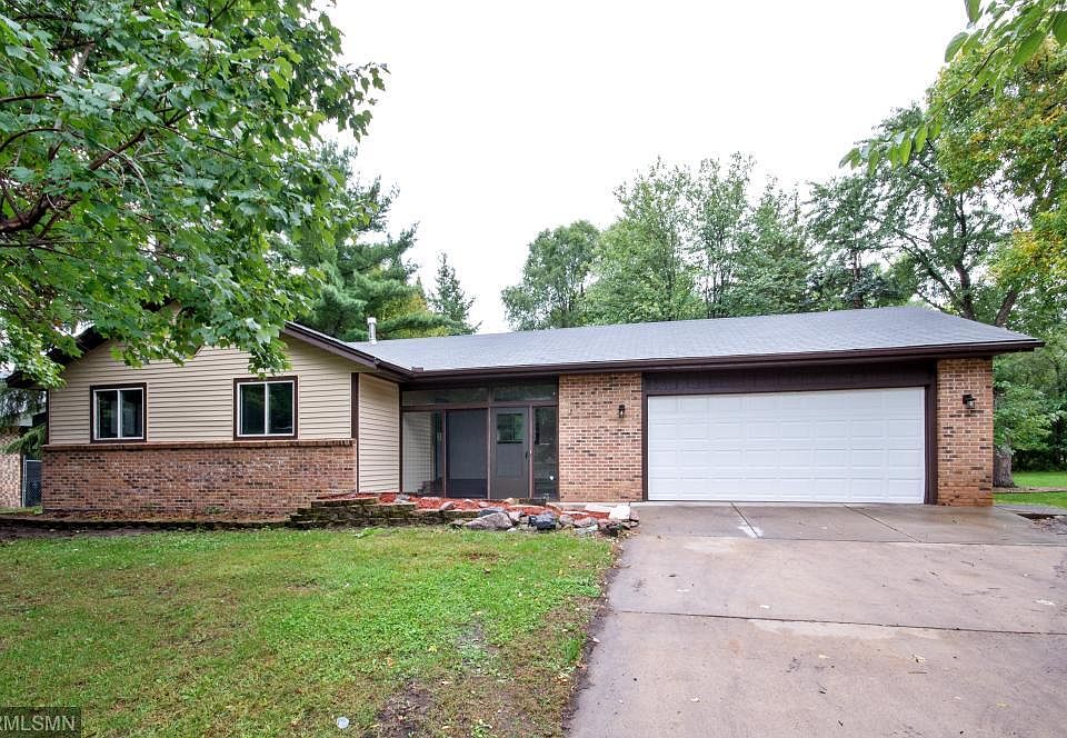 1st image of 609 79th Ave N