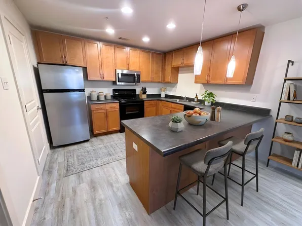 711 W 32nd 1/2 St #156, Austin, TX 78705