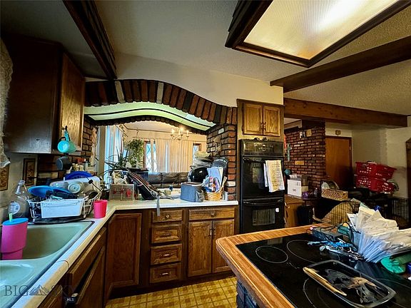 4th image of 92 Canyon View Dr