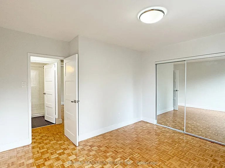 276 Saint George St #804 — Photo 5