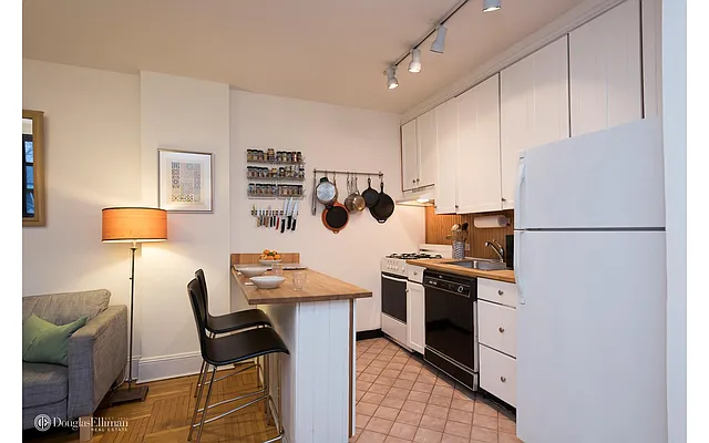 Sold by Douglas Elliman | media 13