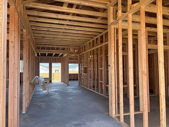 4th image of 6006 Heather Loop