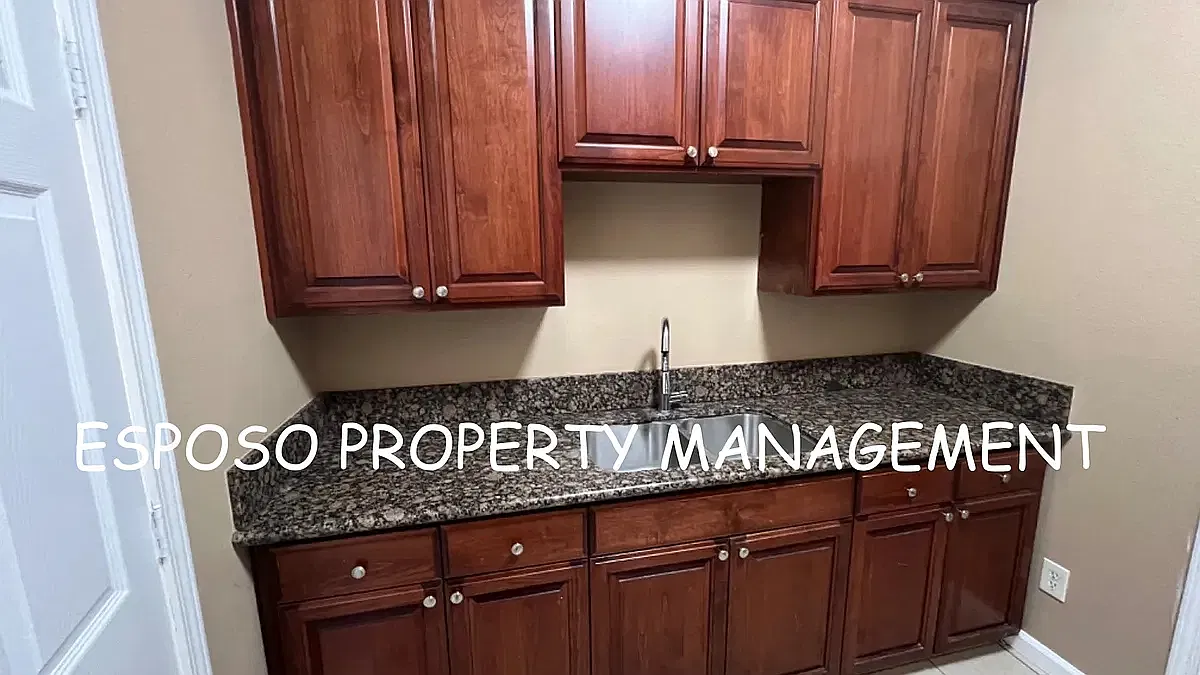 1751 Van Ness Ave #102 - 1747 — Photo 3