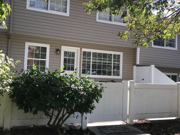 502 W Village Ln #502