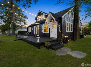4202 L Pl, Seaview, WA 98644