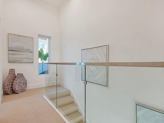 5th image of 393 Curtner Ave #2