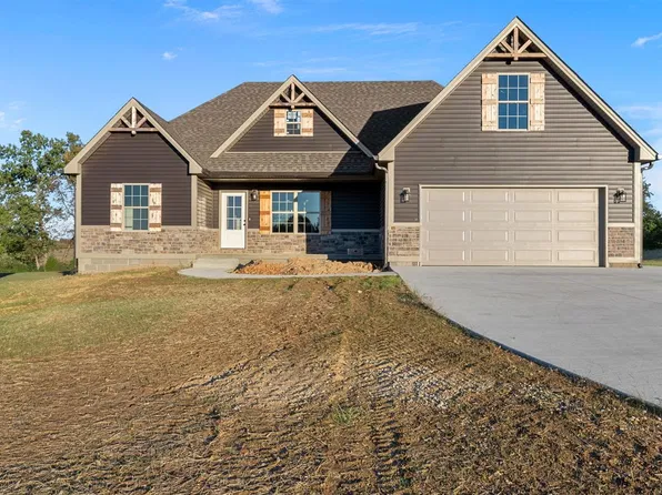 380 Walnut Grove Dr, Smiths Grove, KY 42171