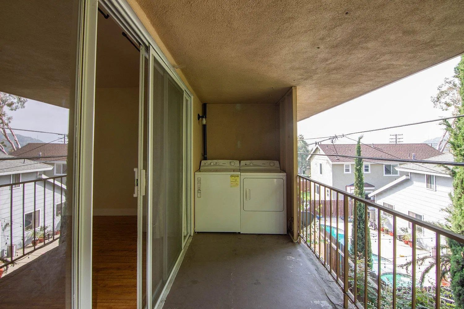4029 Ramsdell Ave — Photo 3