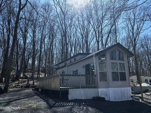 165 Beaver Ln, Shohola, PA 18458