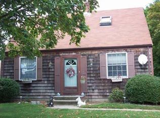 28 Forest Ave, Middletown, RI 02842