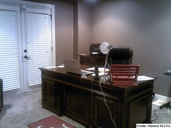 4th image of 825 Vanessa Dr