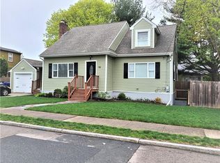 58 Tiffany St, Providence, RI 02908