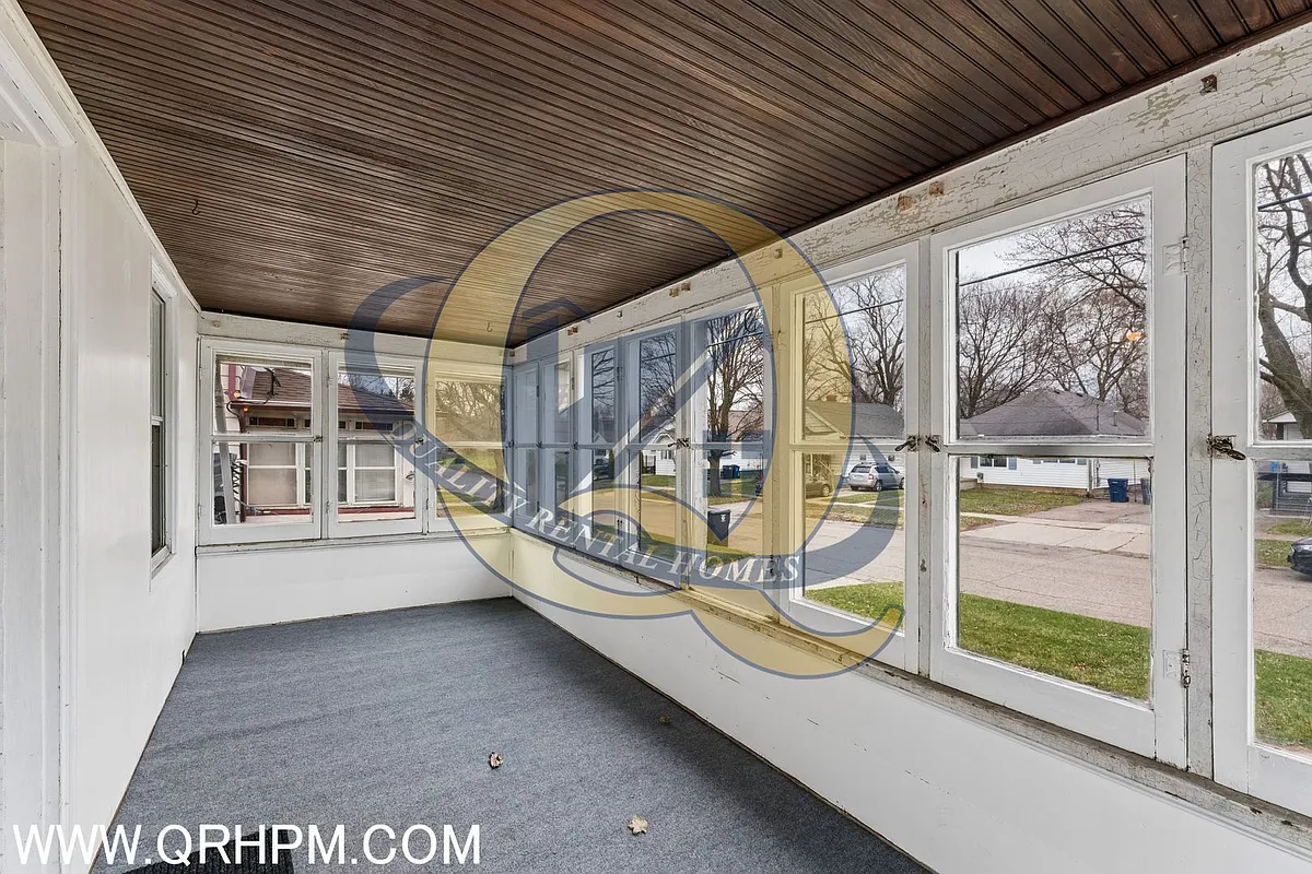 Building Photo - 936 Stocker Ave