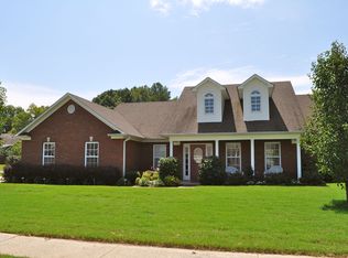 102 Buck Path Ln, Owens Cross Roads, AL 35763