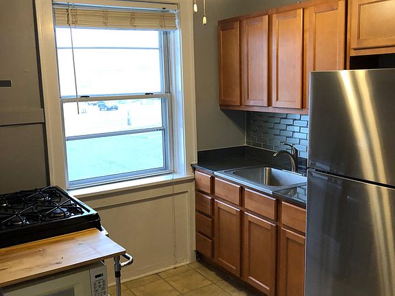 5th image of 7505 Hoover Ave APT 2E