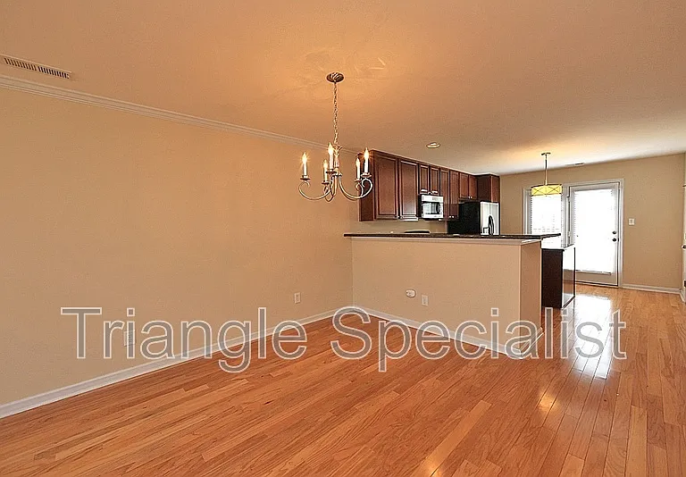9811 Cicero Dr — Photo 8