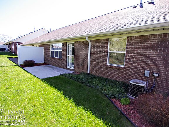3rd image of 3938 Gray Pond Ct