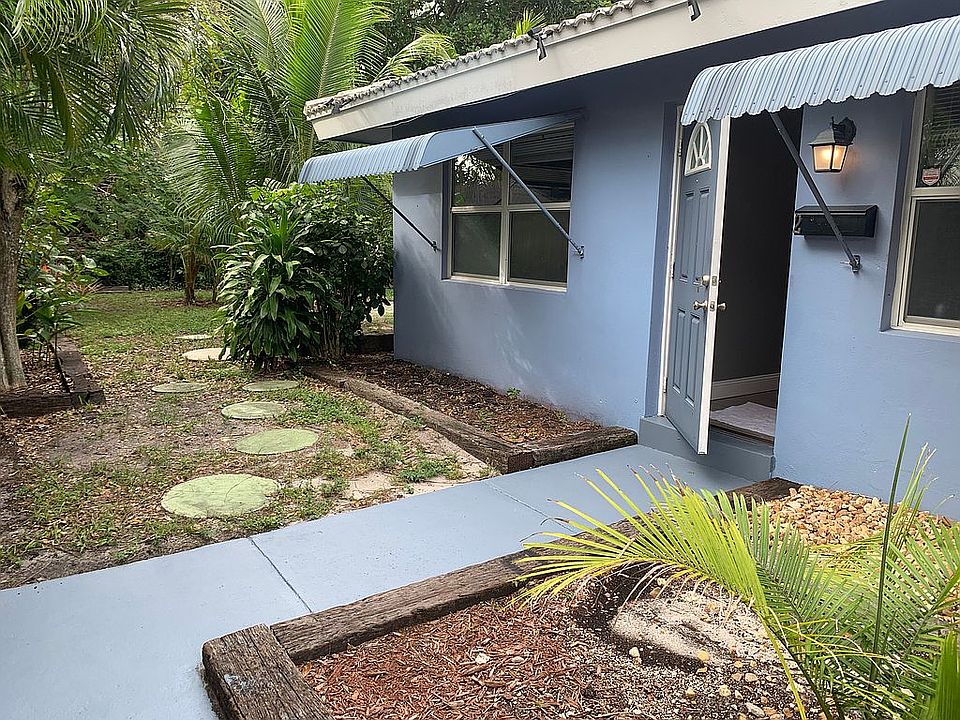 1st image of 660 NE 37th St