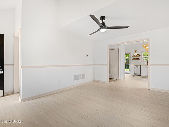 4th image of 3719 Bashford Ave