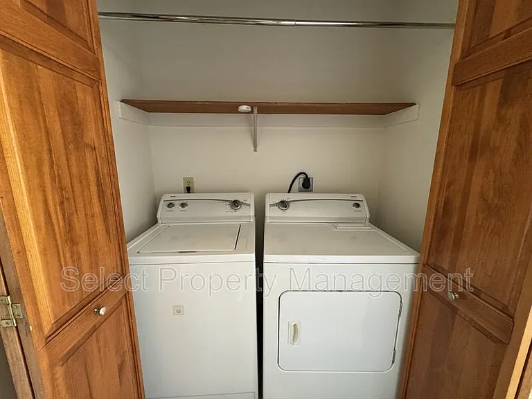 7401 Montclair Dr — Photo 17