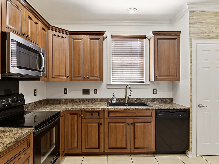 17 Abelia Ct — Photo 12
