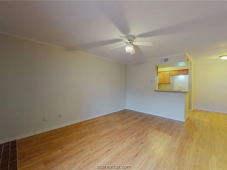 904 University Oaks Blvd #80 — Photo 2