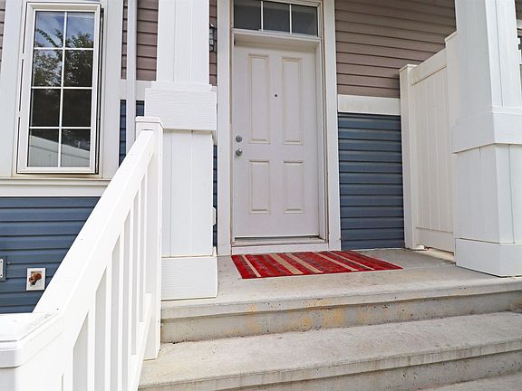 4th image of 9151 Shaw Way SW #32