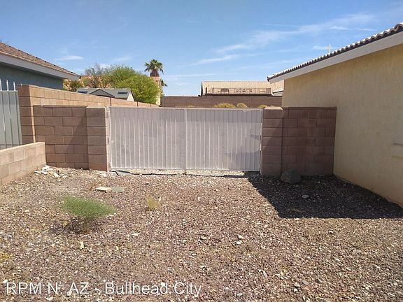 3rd image of 2066 E Jeffrey Dr