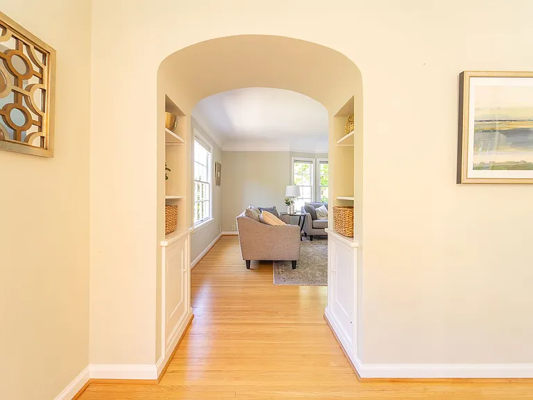 2840 SW Fern St — Photo 10