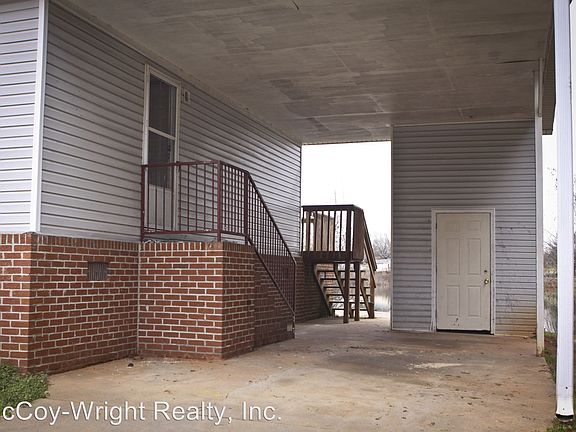 5th image of 203 Lauren Flynn Dr
