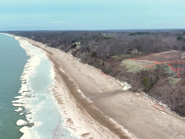 (undisclosed Address), South Haven, MI 49090