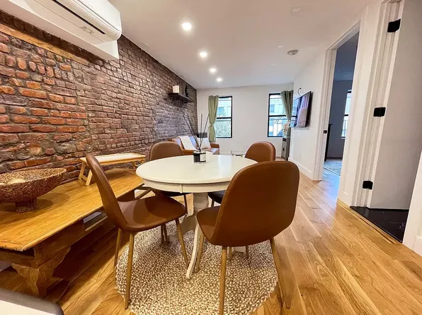 520 9th Avenue image 1 of 16