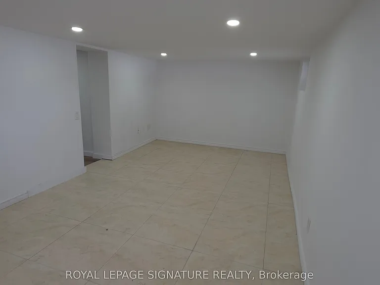 16 Muir Dr — Photo 27