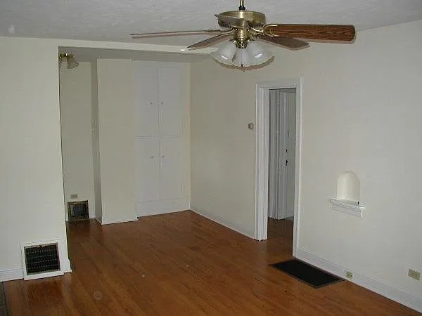 362 S Lincoln St — Photo 6
