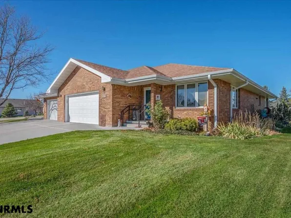 409 Sandra Ct, Scottsbluff, NE 69361