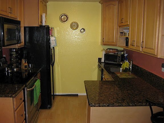 2nd image of 90 Shaniko Cmn #81