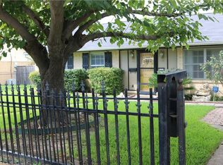 2721 Bobwhite Blvd, Mesquite, TX 75149