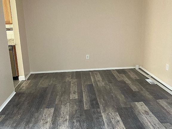 3rd image of 25004 Chambley Dr