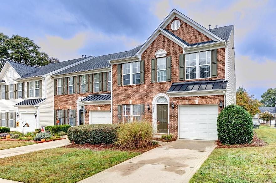 1st image of 408 Canoe Ct