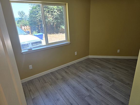 5th image of 21815 40th Ave S