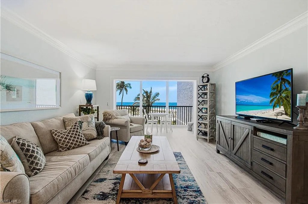 1 bed, 1.0 bath, 700 sqft, $8,500 — Photo 1