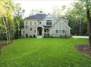 6040 Back 40 Dr NE, Belmont, MI 49306