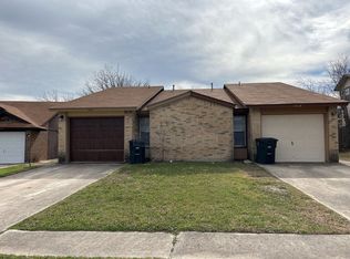 1216 Royal Crest Dr, Killeen, TX 76549